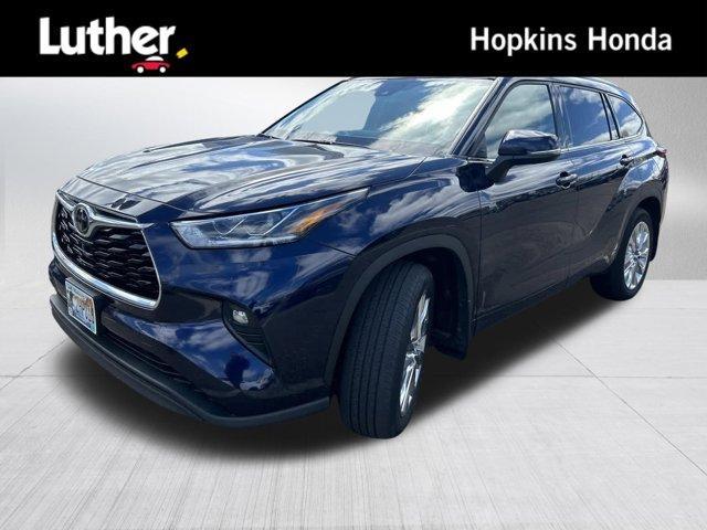 used 2021 Toyota Highlander car, priced at $36,995