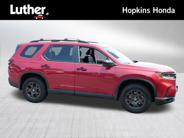 used 2025 Honda Pilot car, priced at $45,995
