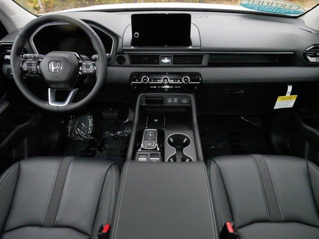 used 2025 Honda Pilot car, priced at $41,995