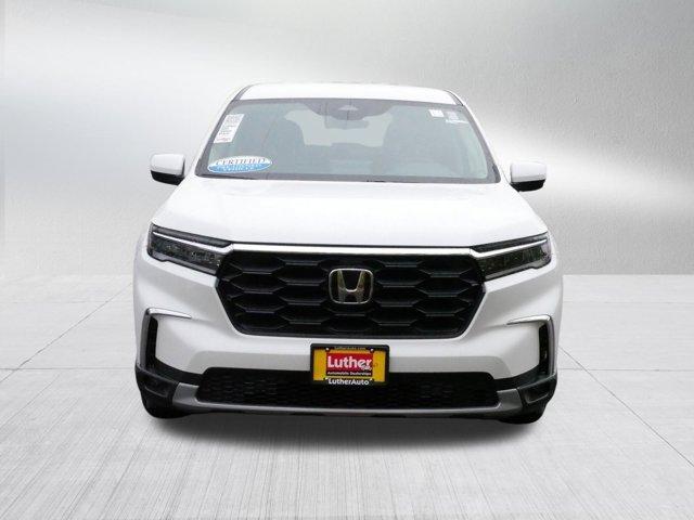 used 2025 Honda Pilot car, priced at $41,995