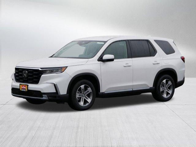 new 2025 Honda Pilot car, priced at $45,790
