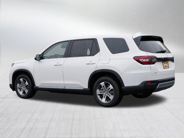 new 2025 Honda Pilot car, priced at $45,790