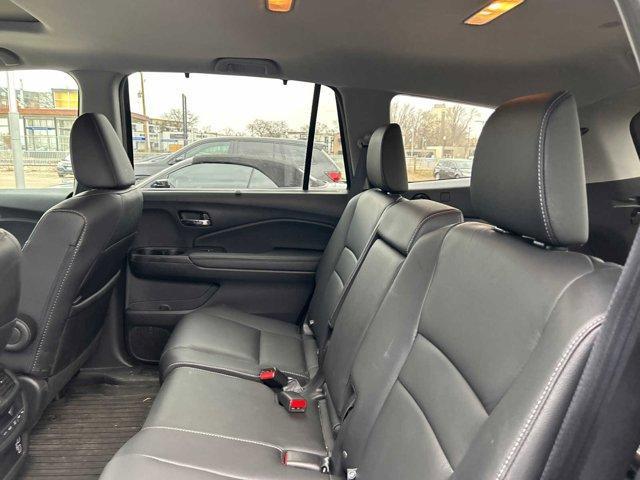 used 2022 Honda Pilot car, priced at $33,995