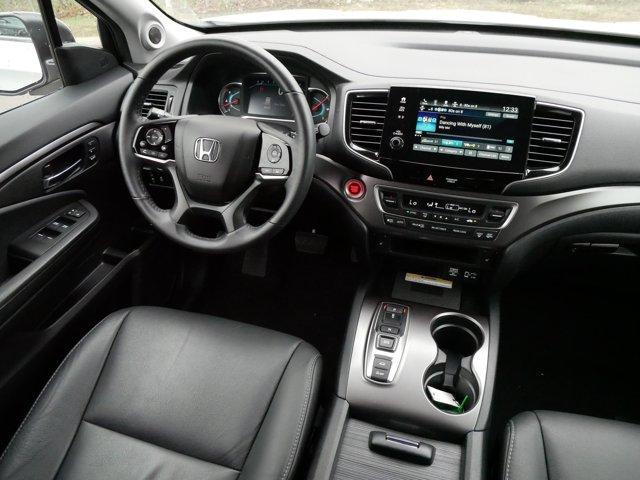 used 2022 Honda Pilot car, priced at $37,495
