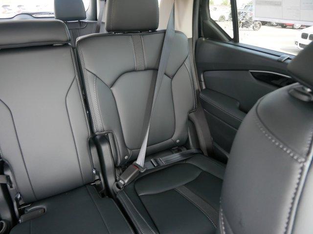 new 2025 Honda Pilot car, priced at $47,618