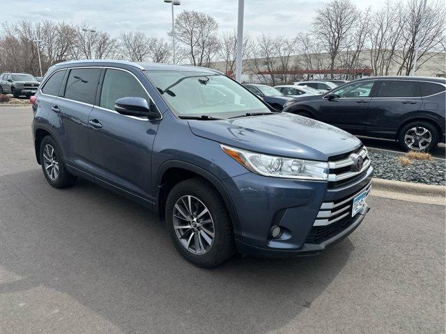 used 2018 Toyota Highlander car, priced at $17,895