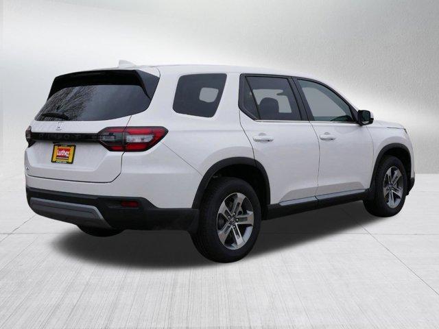 new 2025 Honda Pilot car, priced at $43,560