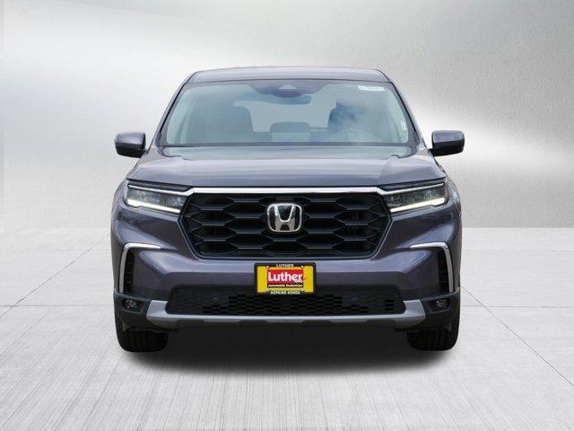new 2025 Honda Pilot car, priced at $45,310