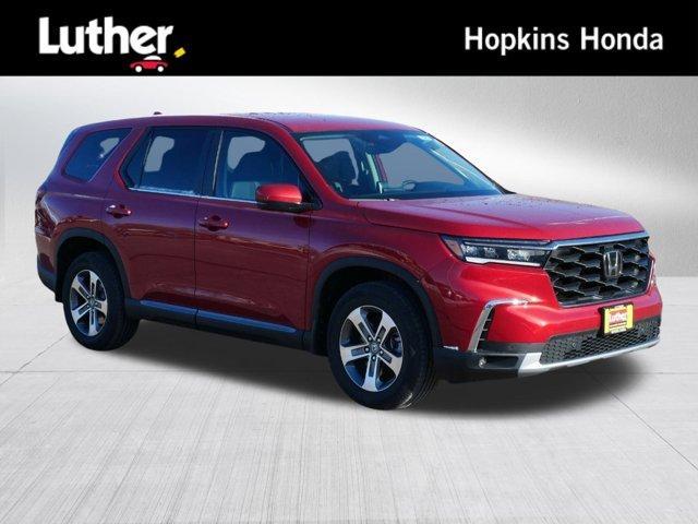 new 2025 Honda Pilot car, priced at $45,745