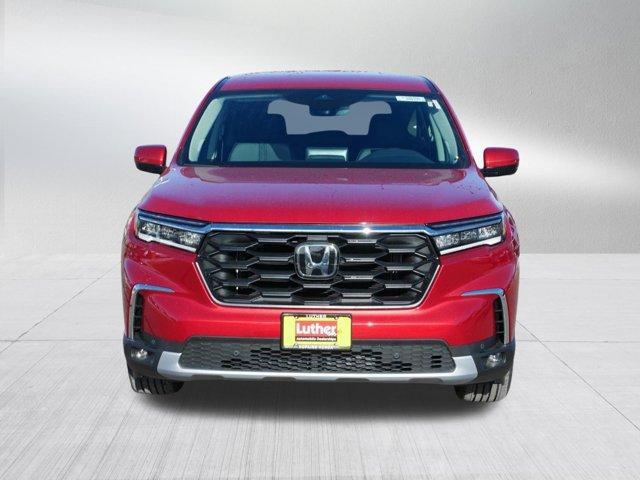 new 2025 Honda Pilot car, priced at $45,745