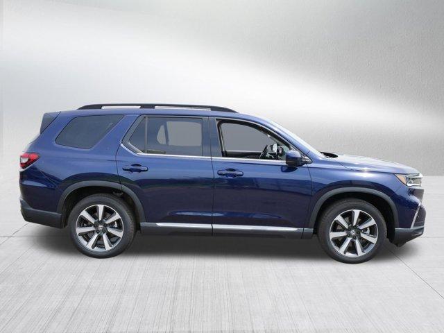 used 2025 Honda Pilot car, priced at $50,295