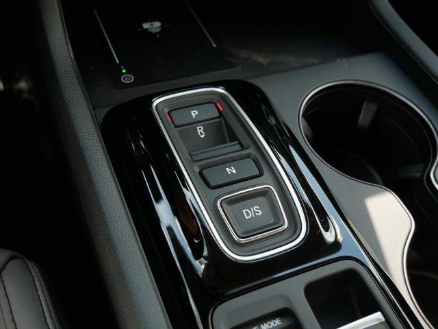 new 2025 Honda Pilot car, priced at $43,105