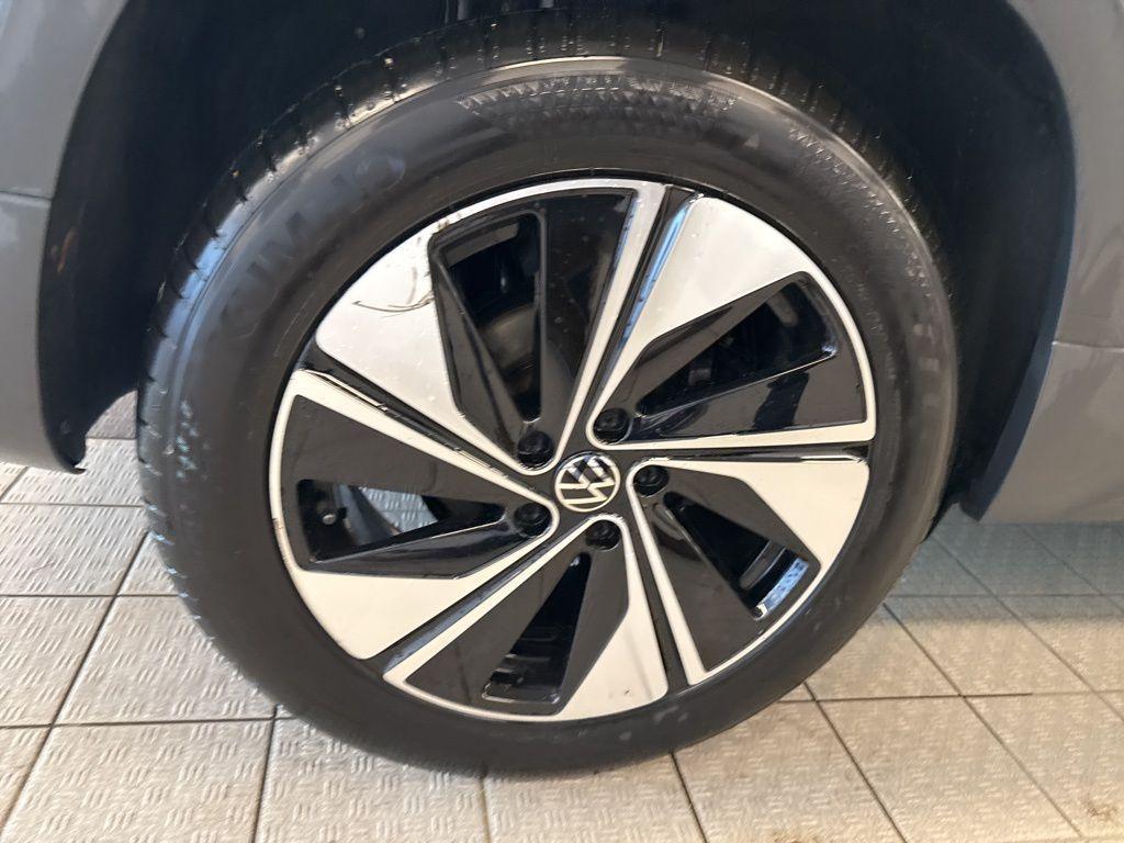 used 2024 Volkswagen Taos car, priced at $25,995