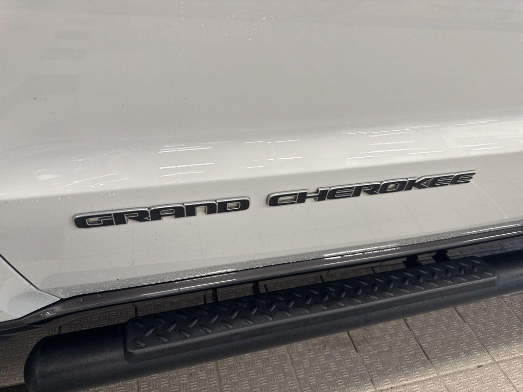 used 2018 Jeep Grand Cherokee car, priced at $17,995