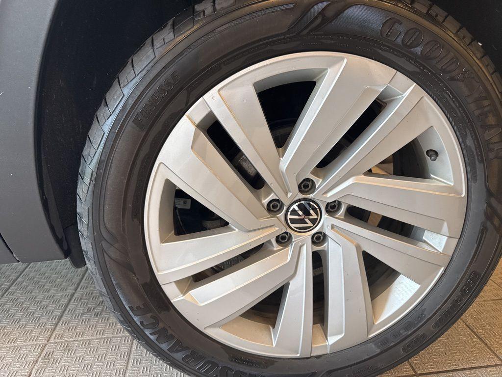 used 2022 Volkswagen Atlas Cross Sport car, priced at $26,998