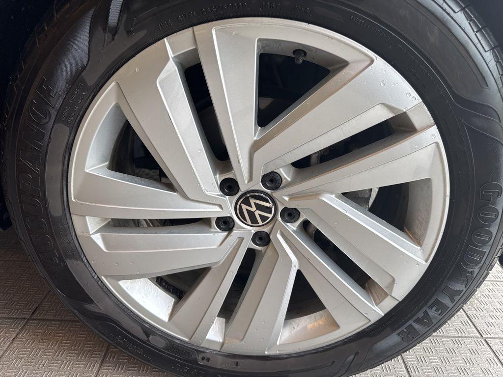 used 2022 Volkswagen Atlas Cross Sport car, priced at $26,998