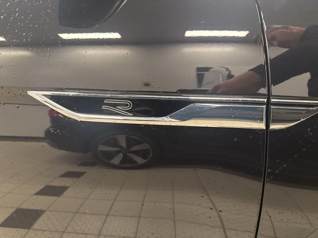 used 2022 Volkswagen Atlas car, priced at $29,995