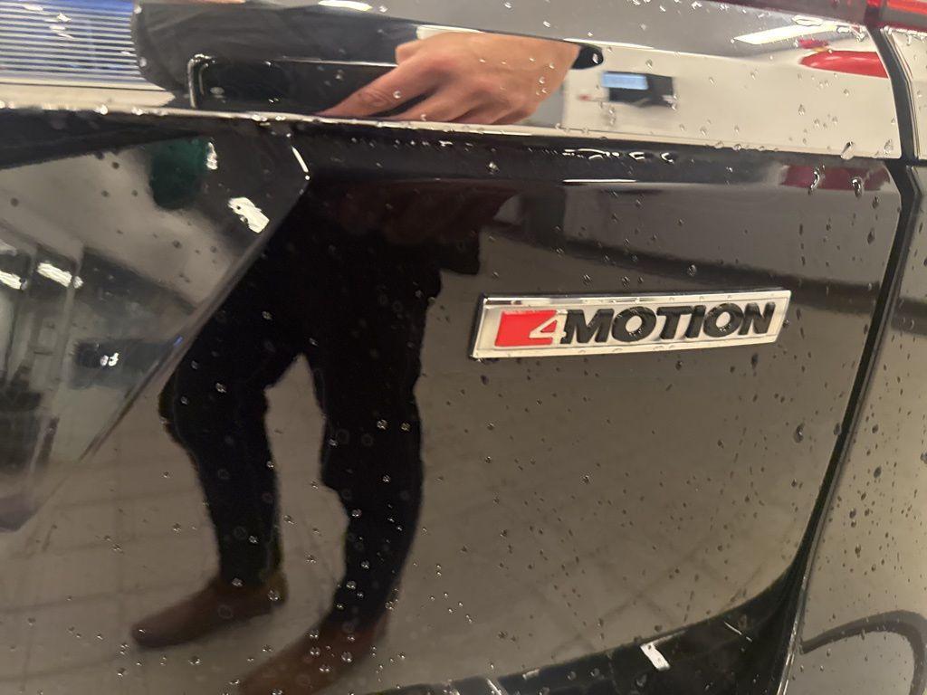 used 2022 Volkswagen Atlas car, priced at $29,995