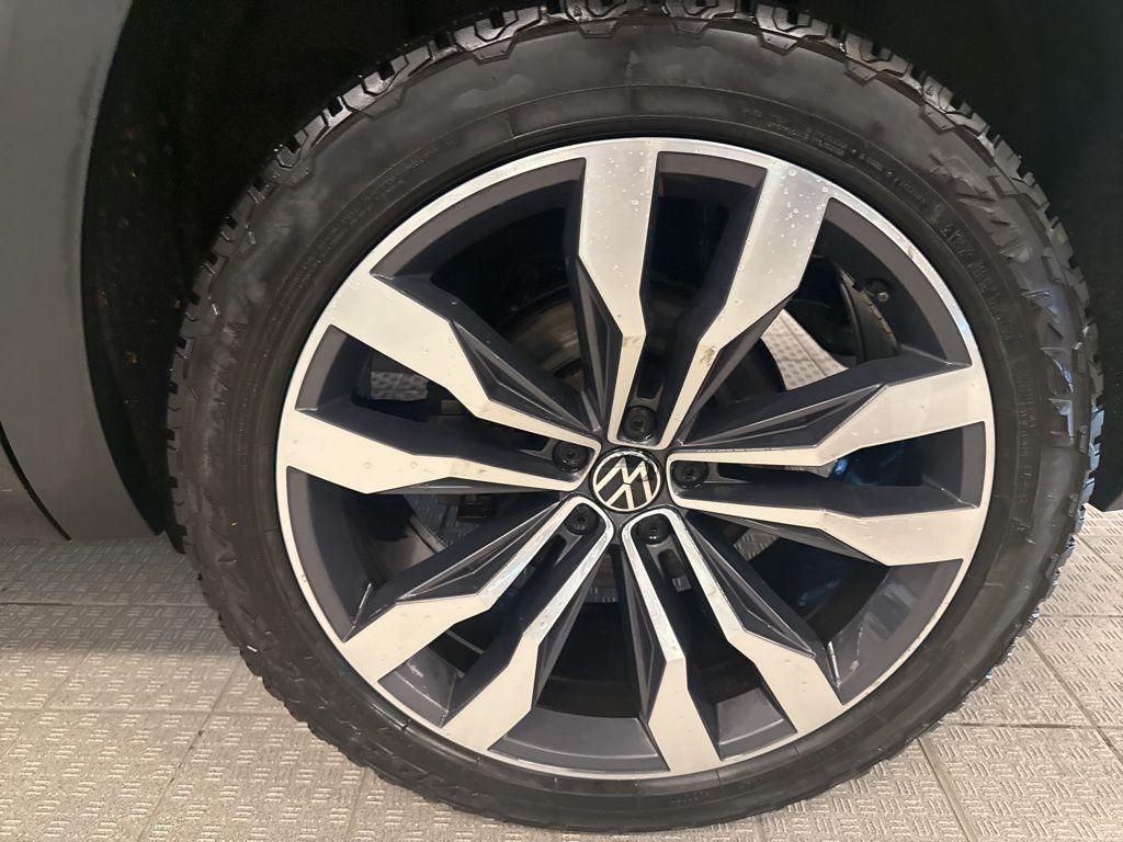 used 2022 Volkswagen Atlas car, priced at $29,995