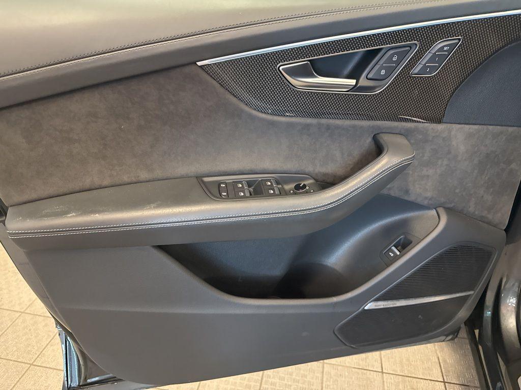 used 2022 Audi SQ8 car, priced at $68,995