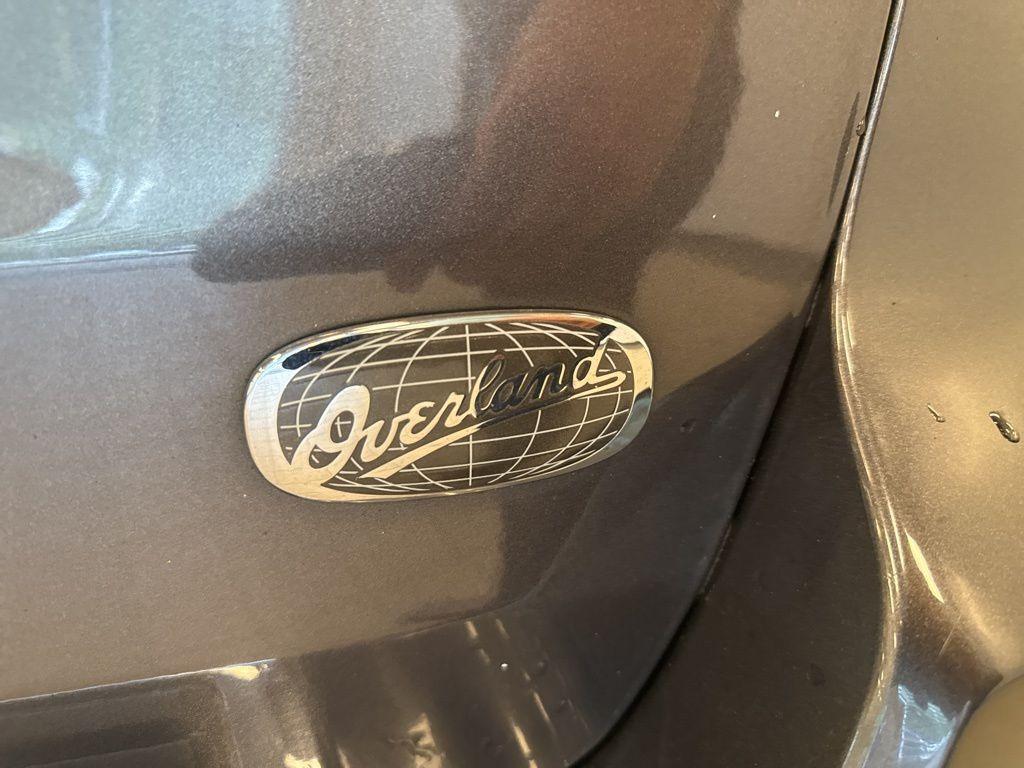 used 2015 Jeep Grand Cherokee car, priced at $13,995