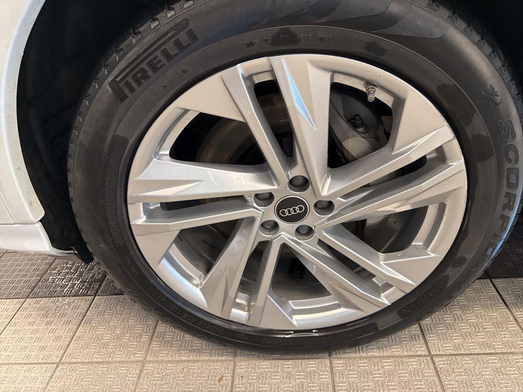 used 2022 Audi Q7 car, priced at $40,995