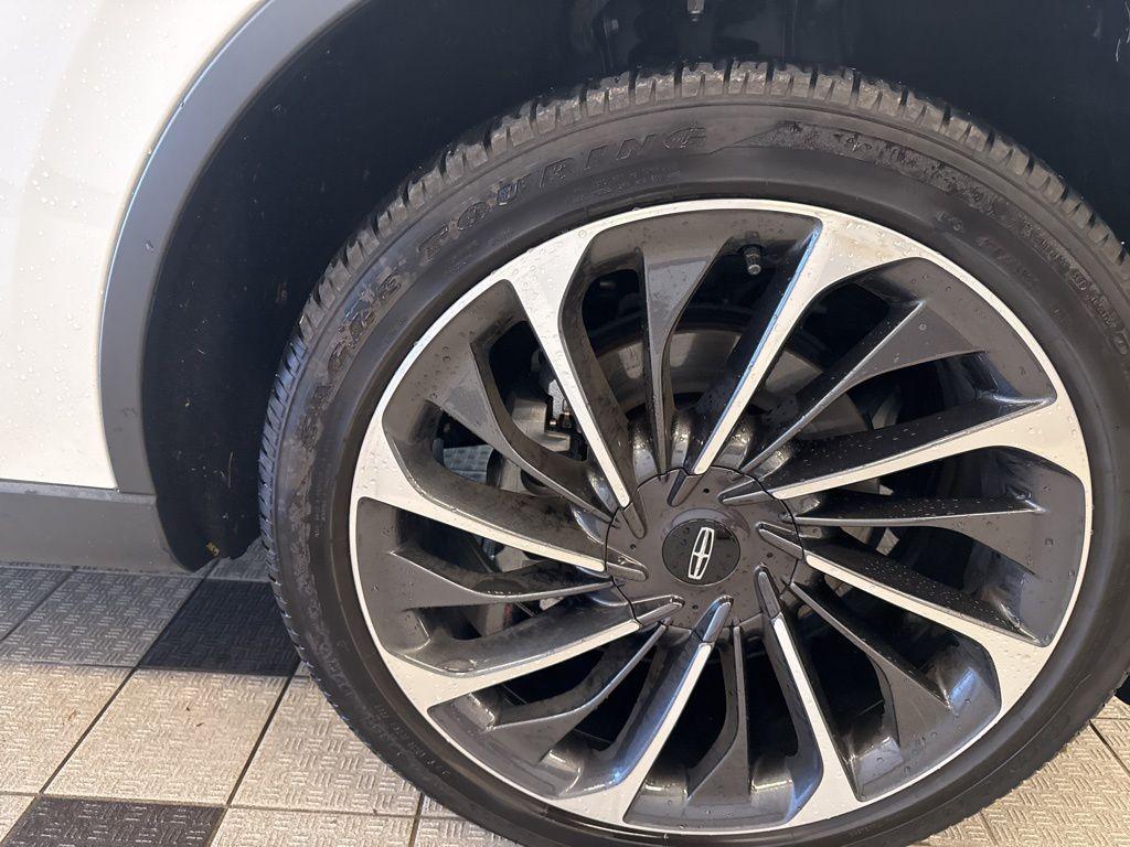 used 2025 Lincoln Aviator car, priced at $66,995