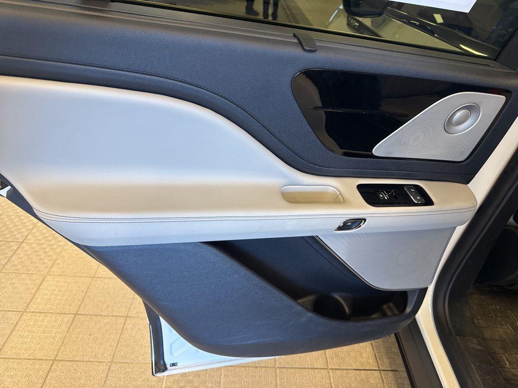 used 2025 Lincoln Aviator car, priced at $66,995