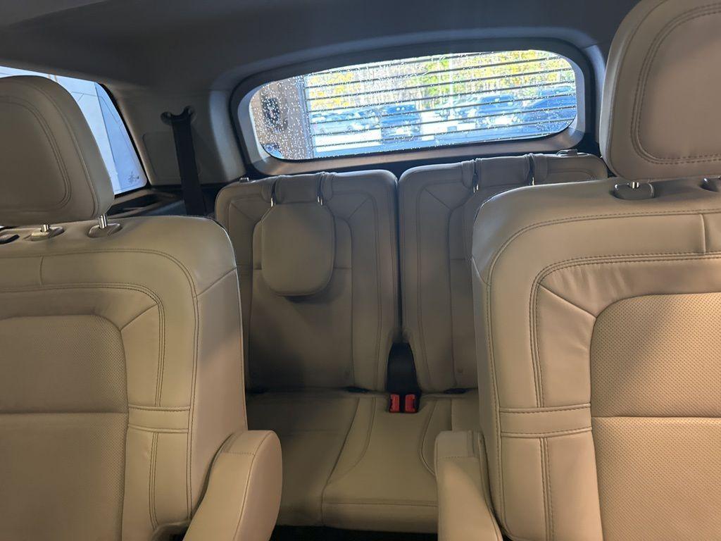 used 2025 Lincoln Aviator car, priced at $66,995