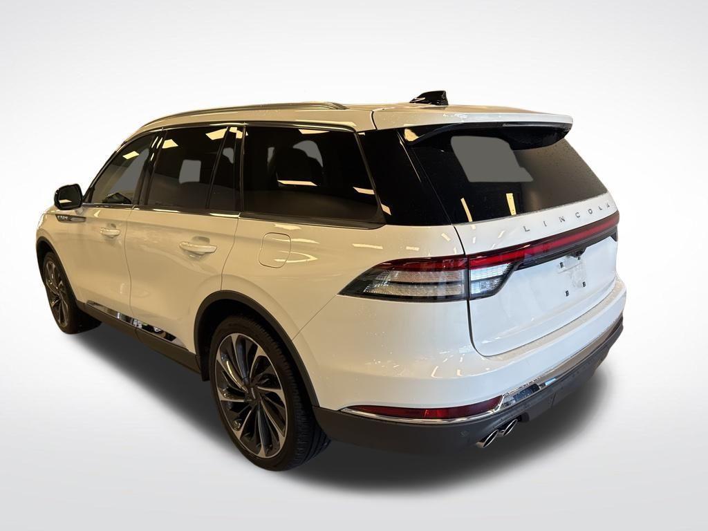 used 2025 Lincoln Aviator car, priced at $66,995