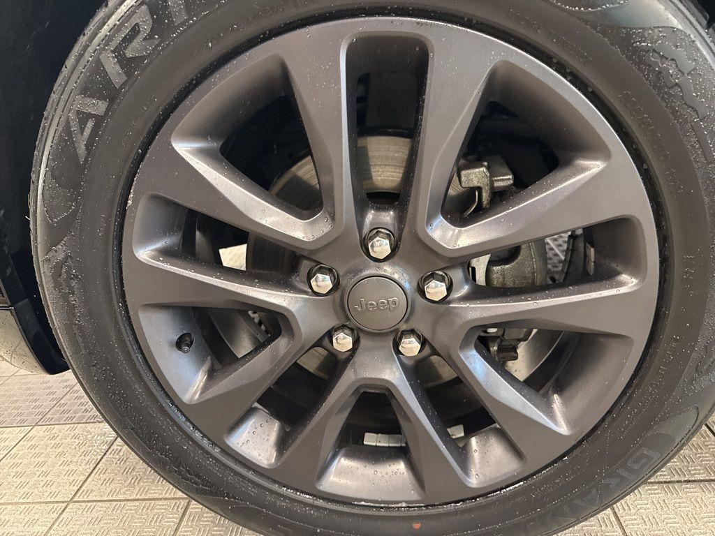 used 2019 Jeep Grand Cherokee car, priced at $20,495