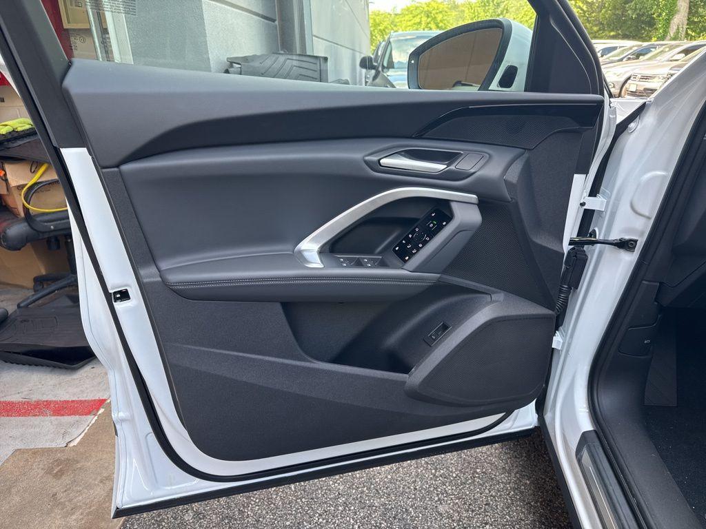 new 2025 Audi Q5 car, priced at $53,689