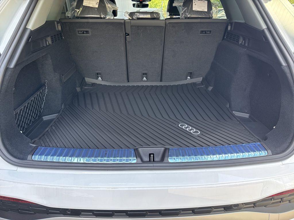 new 2025 Audi Q5 car, priced at $53,689