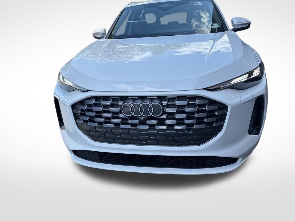 new 2025 Audi Q5 car, priced at $56,380