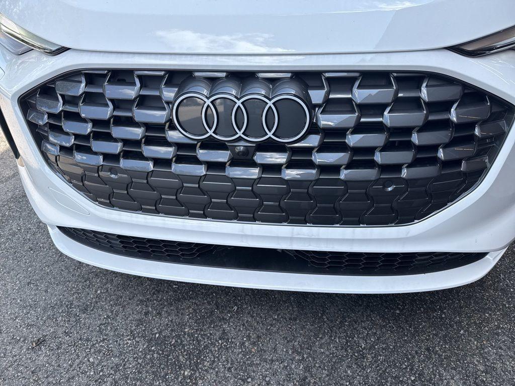 new 2025 Audi Q5 car, priced at $53,689