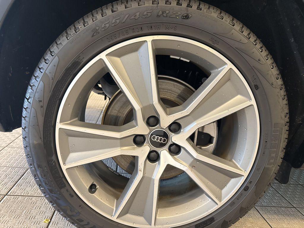 used 2025 Audi Q5 car, priced at $45,995