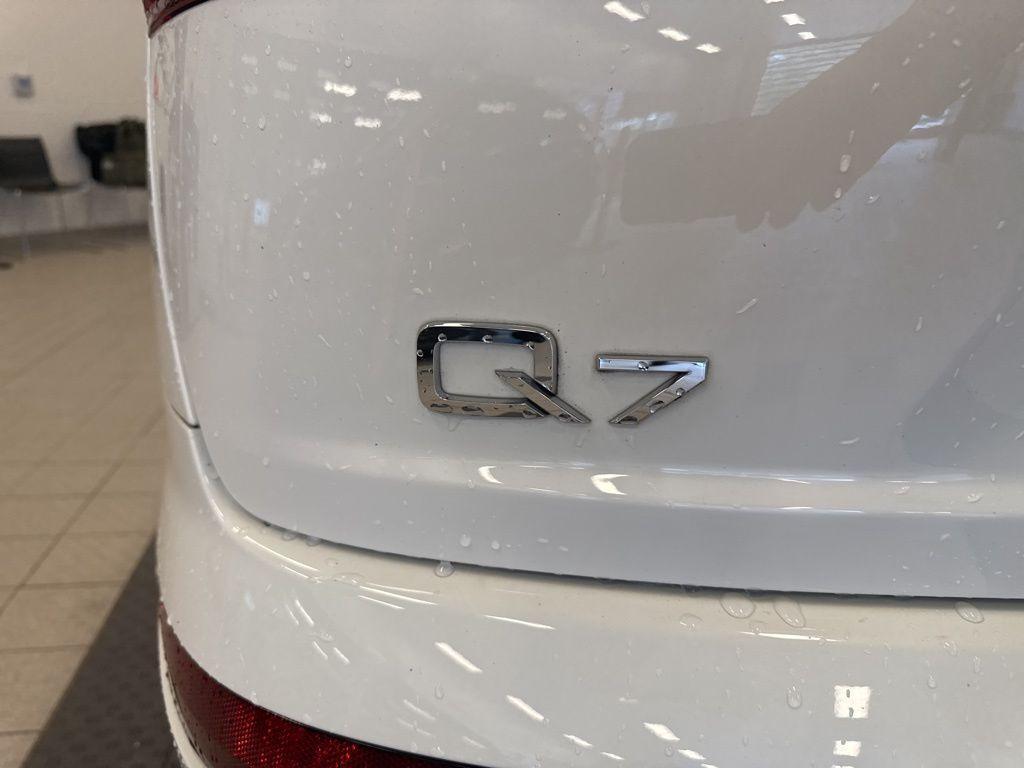used 2018 Audi Q7 car, priced at $18,999