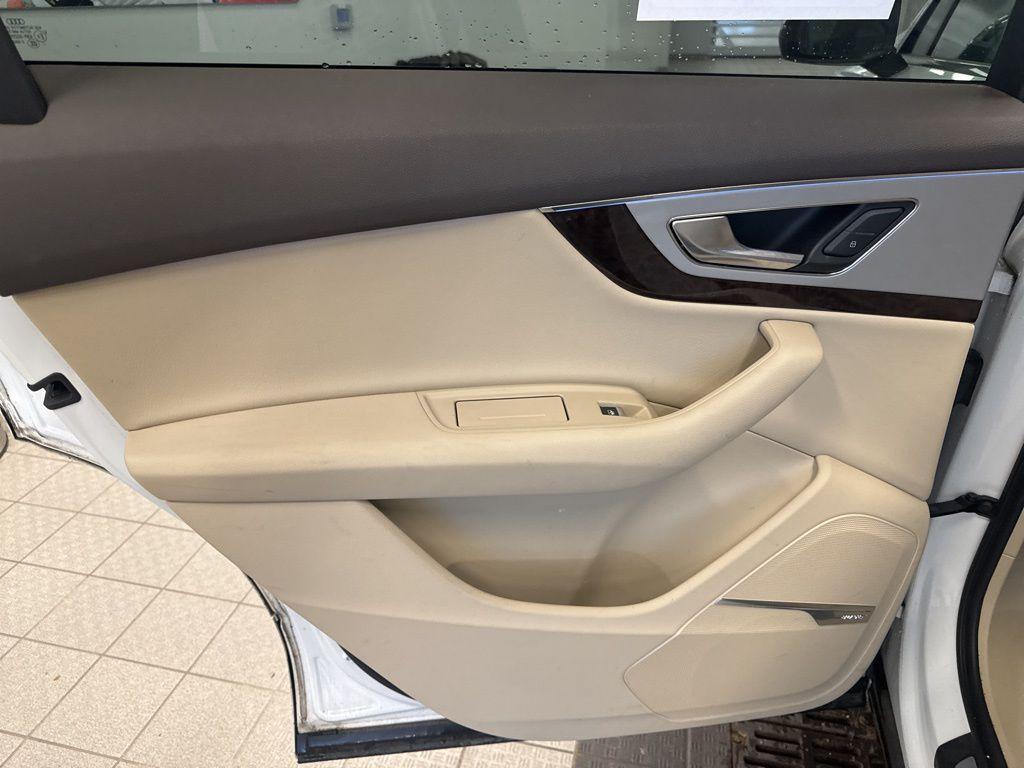 used 2018 Audi Q7 car, priced at $18,999