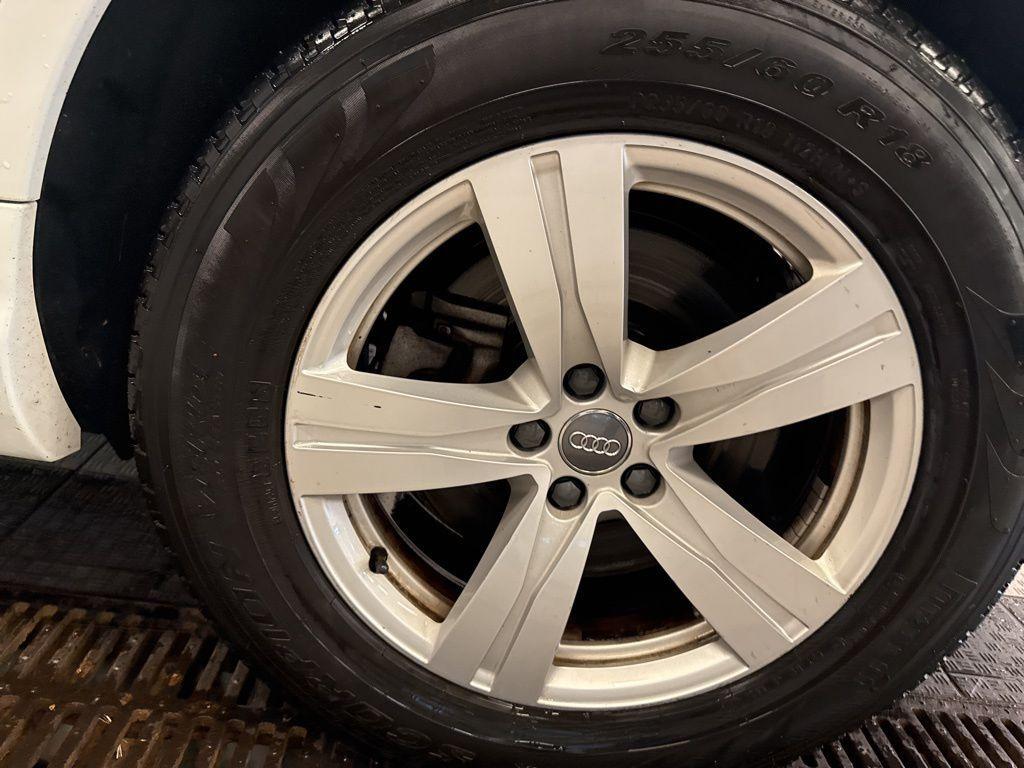 used 2018 Audi Q7 car, priced at $18,999