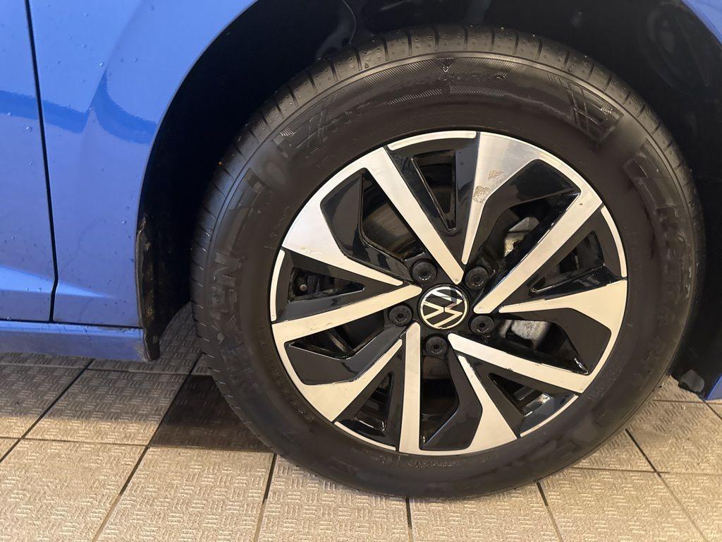 used 2024 Volkswagen Jetta car, priced at $18,495