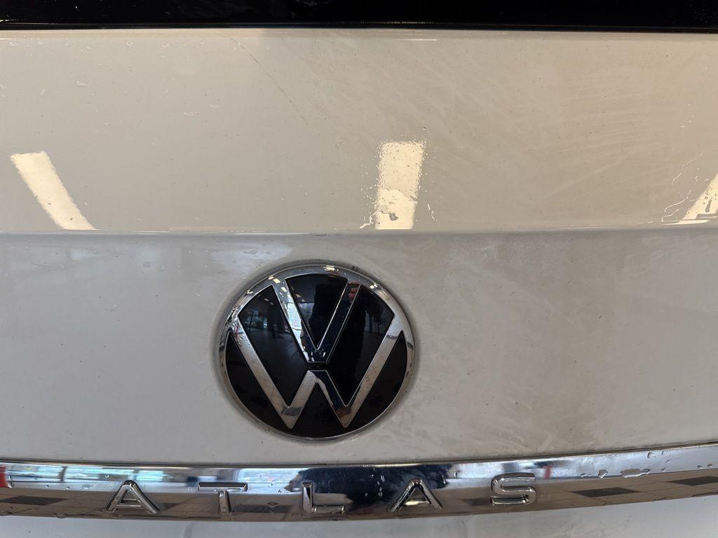 used 2021 Volkswagen Atlas car, priced at $19,499
