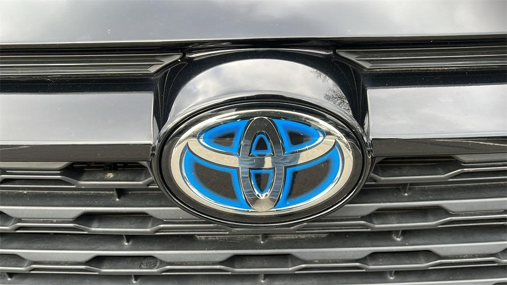 used 2021 Toyota RAV4 Hybrid car, priced at $27,058