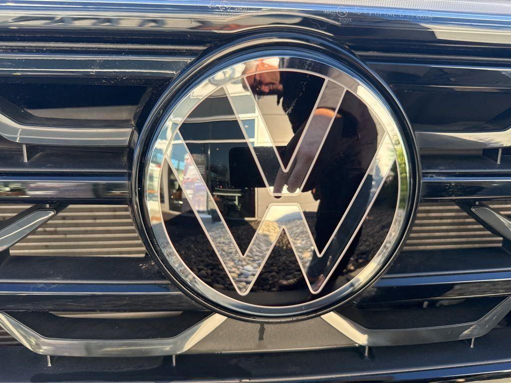 used 2025 Volkswagen Atlas Cross Sport car, priced at $43,532