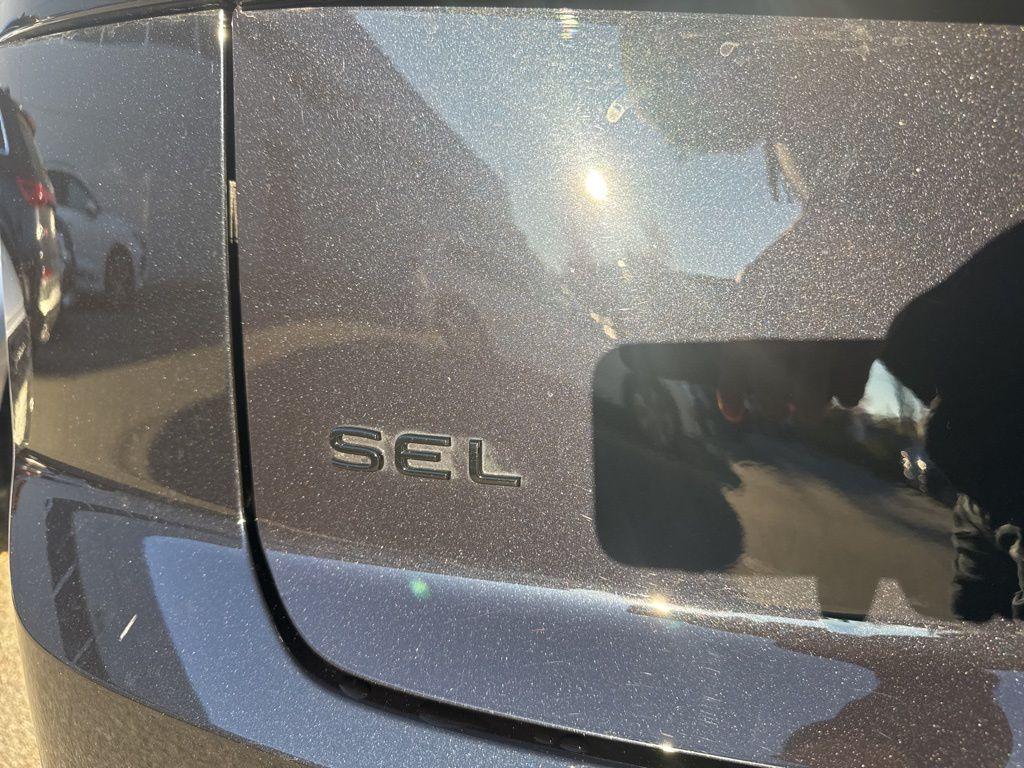 used 2025 Volkswagen Atlas Cross Sport car, priced at $43,532