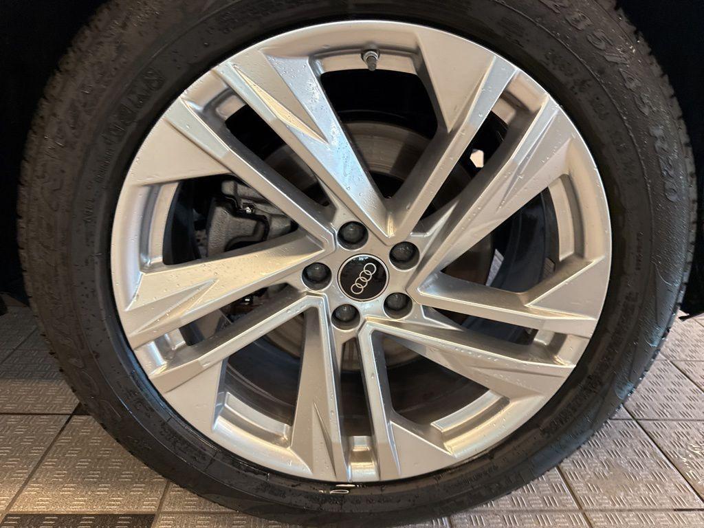 used 2023 Audi Q7 car, priced at $45,998