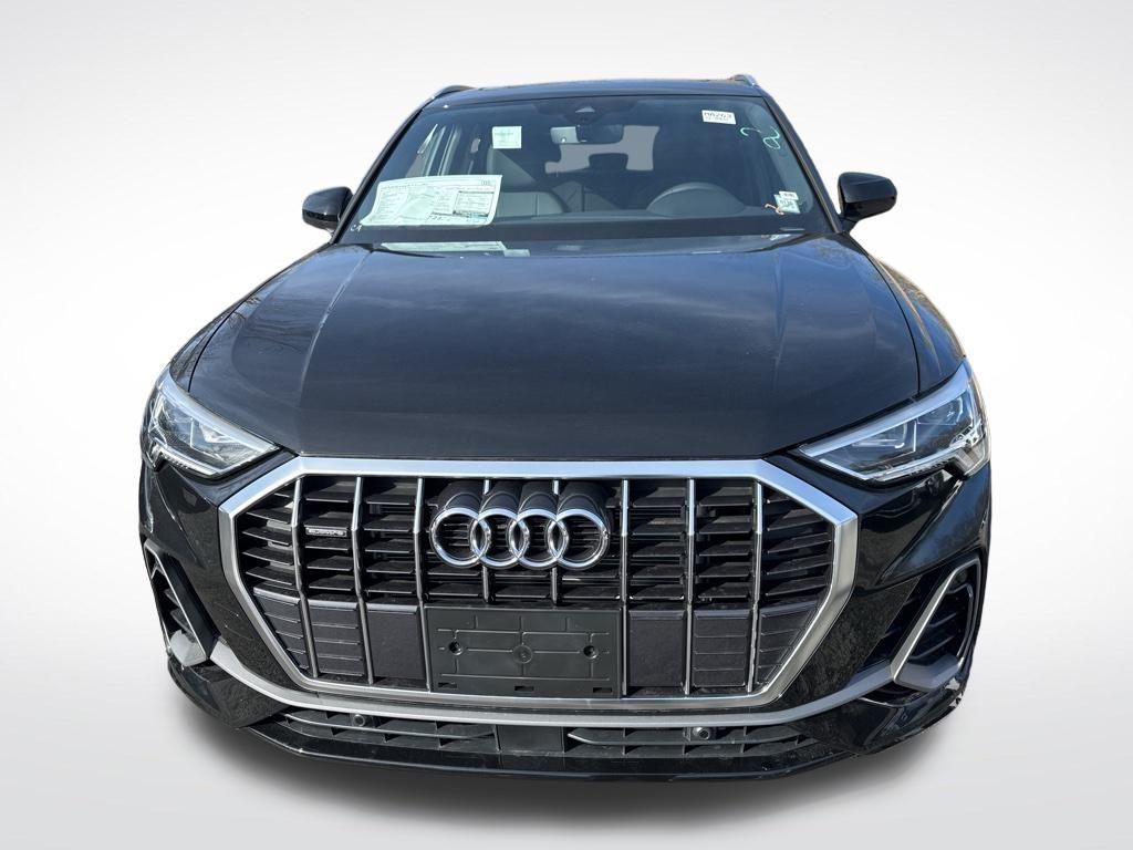 new 2025 Audi Q3 car, priced at $42,265