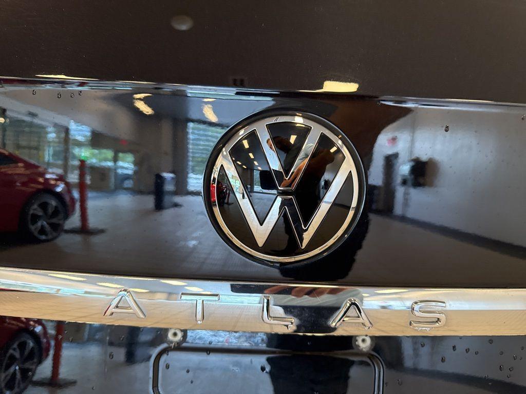 used 2022 Volkswagen Atlas car, priced at $30,995