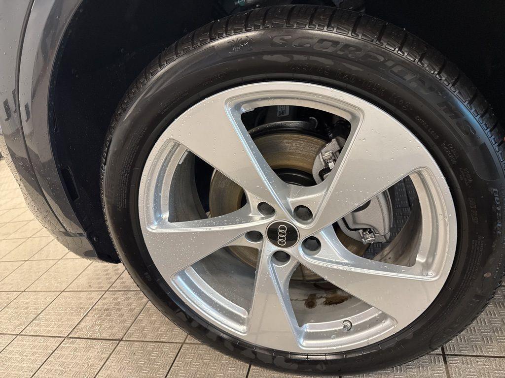 new 2025 Audi Q5 car, priced at $61,105