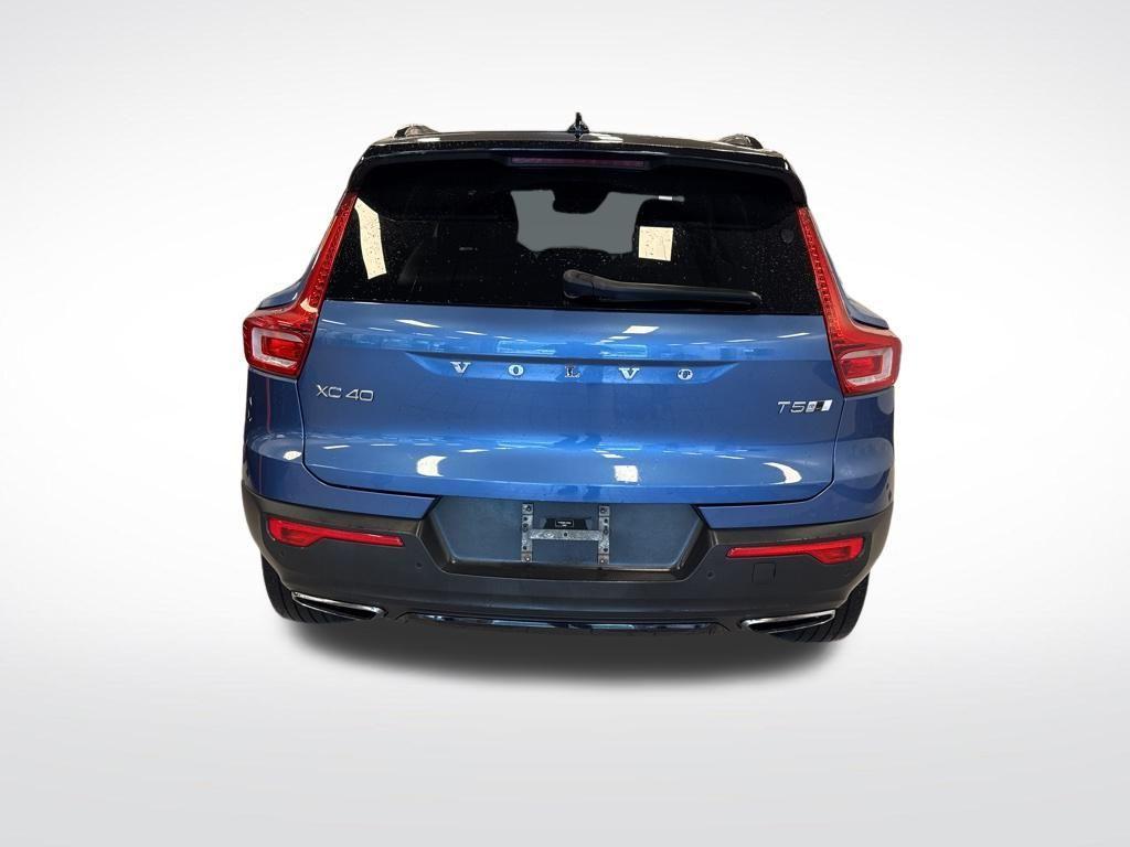 used 2020 Volvo XC40 car, priced at $26,495