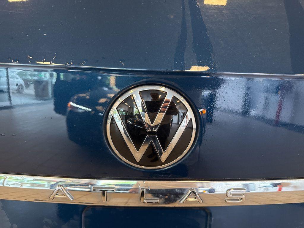 used 2021 Volkswagen Atlas car, priced at $19,995
